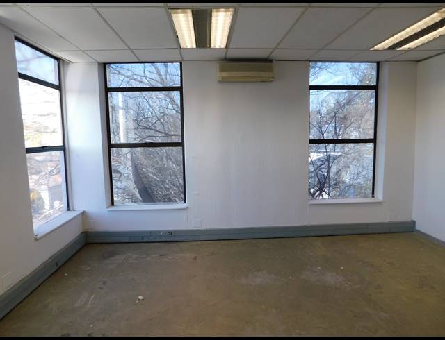436M² OFFICE TO LET IN CRAIGHALL
